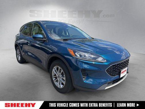 Dark Persian Green Metallic 2020 Ford Escape SE