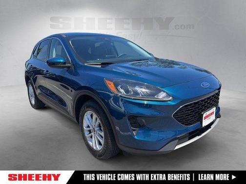 Dark Persian Green Metallic 2020 Ford Escape SE