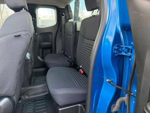 Velocity Blue Metallic 2022 Ford Ranger XL