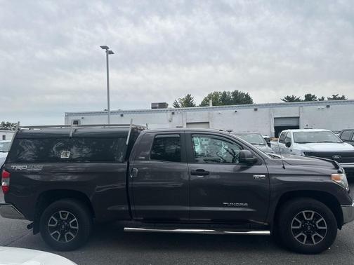 2015 Toyota Tundra SR5