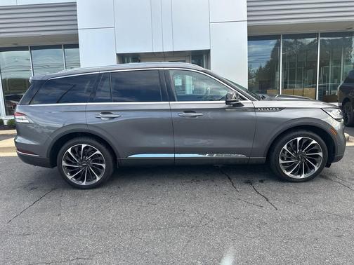 2022 Lincoln Aviator Reserve AWD