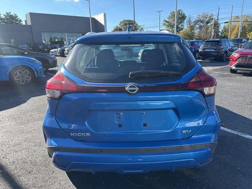 2022 Nissan Kicks SV