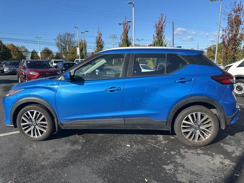 2022 Nissan Kicks SV