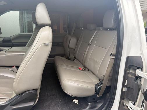 Oxford White 2017 Ford F-150 XL