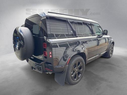 2023 Land Rover Defender 110 X-Dynamic SE