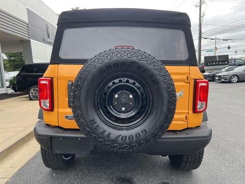 Cyber Orange Metallic Tricoat 2022 Ford Bronco Black Diamond