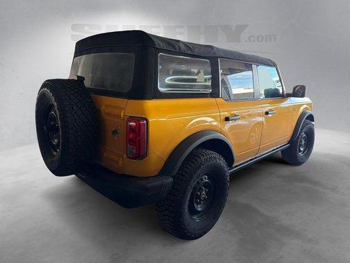Cyber Orange Metallic Tricoat 2022 Ford Bronco Black Diamond