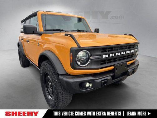 Cyber Orange Metallic Tricoat 2022 Ford Bronco Black Diamond