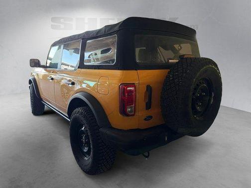Cyber Orange Metallic Tricoat 2022 Ford Bronco Black Diamond