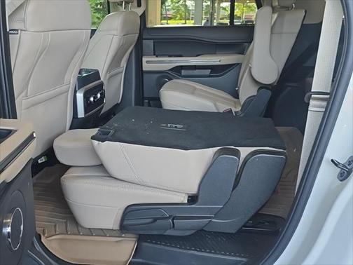 2022 Ford Expedition Max XLT