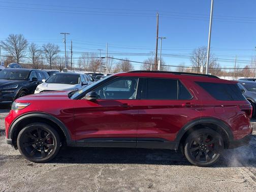2021 Ford Explorer ST