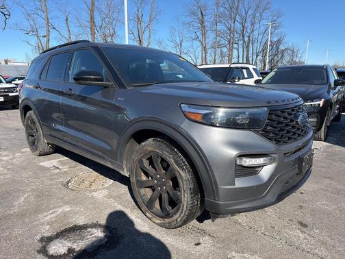 2023 Ford Explorer ST-Line