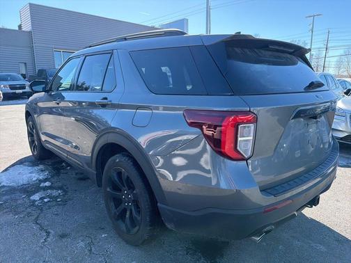2023 Ford Explorer ST-Line