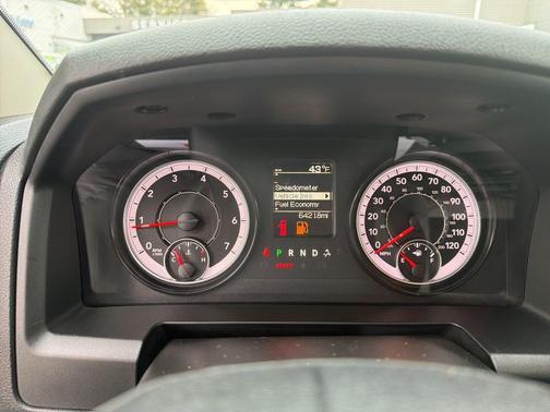 2022 RAM 1500 Classic SLT