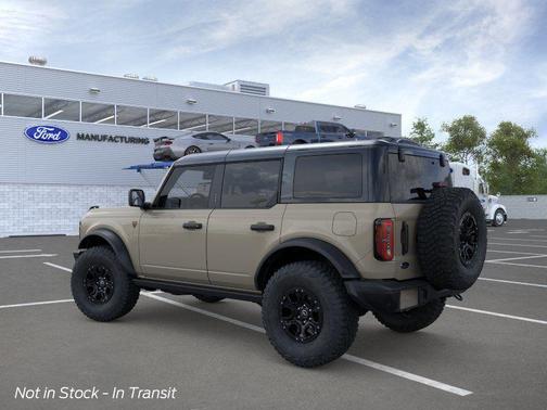 Desert Sand 2026 Ford Bronco Badlands