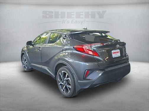 2022 Toyota C-HR XLE