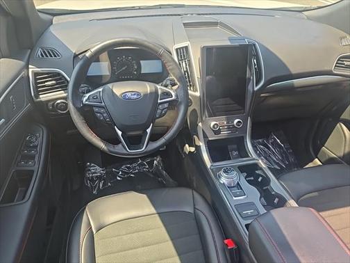 2022 Ford Edge ST Line