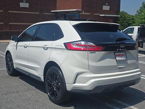 2022 Ford Edge ST Line