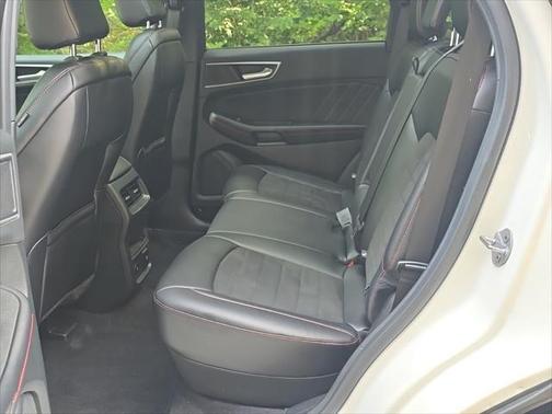 2022 Ford Edge ST Line