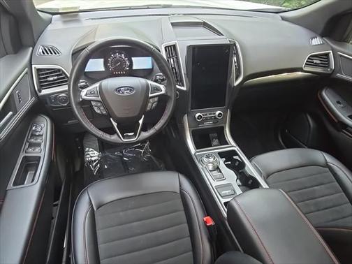 2022 Ford Edge ST Line