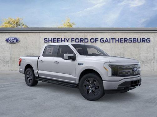 2025 Ford F-150 Lightning LARIAT