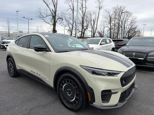 2025 Ford Mustang Mach-E GT