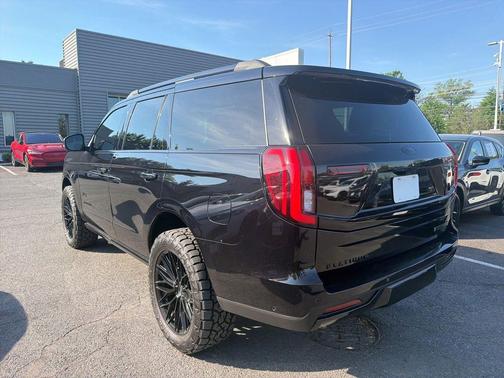 Agate Black Metallic 2025 Ford Expedition Platinum