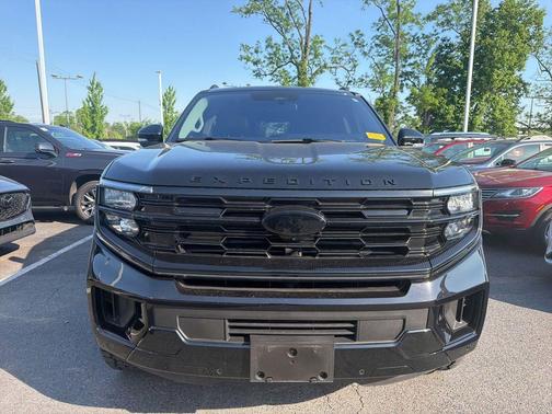 Agate Black Metallic 2025 Ford Expedition Platinum