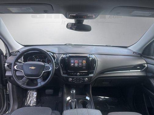 Silver Ice Metallic 2018 Chevrolet Traverse LT Cloth