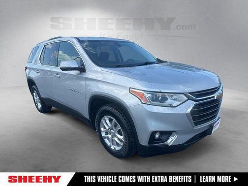 Silver Ice Metallic 2018 Chevrolet Traverse LT Cloth