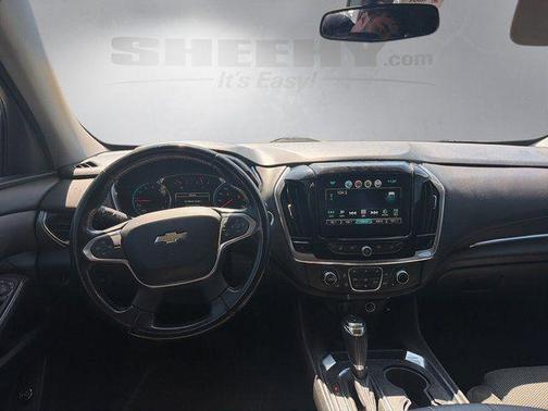 Silver Ice Metallic 2018 Chevrolet Traverse LT Cloth