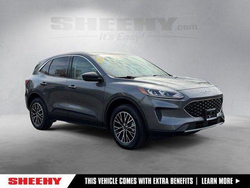 Carbonized Gray Metallic 2022 Ford Escape SE