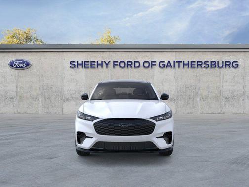 Star White Metallic Tri-Coat 2026 Ford Mustang Mach-E GT