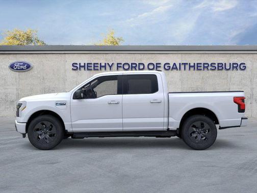 2025 Ford F-150 Lightning Flash