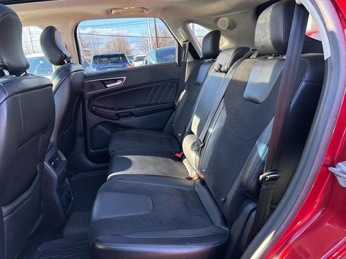 2018 Ford Edge Sport