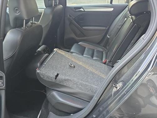 2013 Volkswagen Golf R 4-Door w/DCC & Navigation