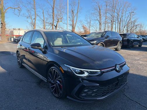 2024 Volkswagen Golf GTI 2.0T S DSG
