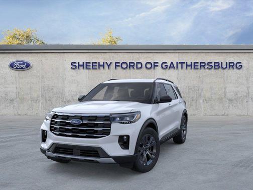 Space White Metallic 2026 Ford Explorer Active
