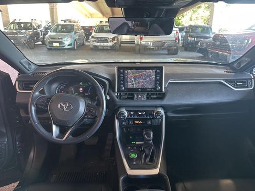 2020 Toyota RAV4 Hybrid SE