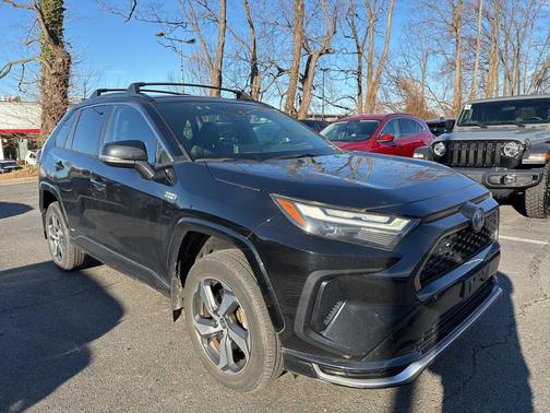 2023 Toyota RAV4 Prime SE