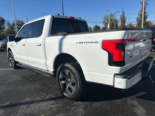 2023 Ford F-150 Lightning LARIAT