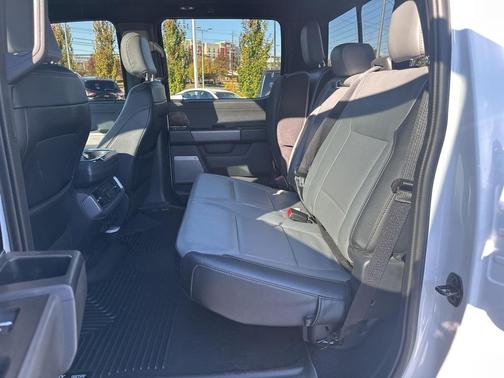 2023 Ford F-150 Lightning LARIAT