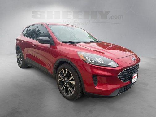 Rapid Red Metallic Tinted Clearcoat 2021 Ford Escape SE