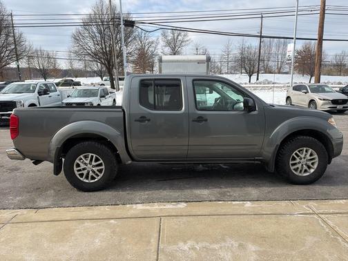 2017 Nissan Frontier SV