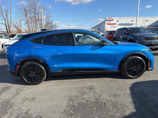 2025 Ford Mustang Mach-E Premium