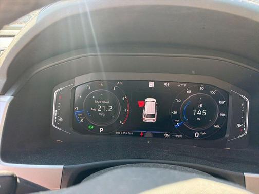 Pure White 2021 Volkswagen Atlas 2.0T SEL