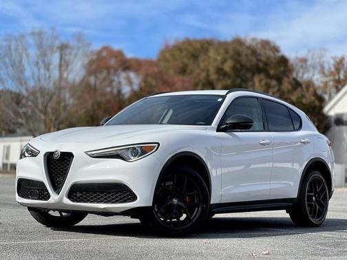 2019 Alfa Romeo Stelvio Sport