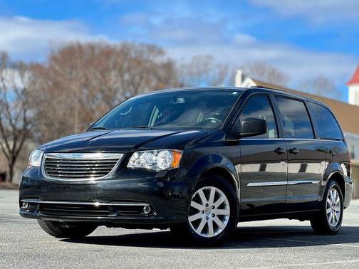 2013 Chrysler Town & Country Touring