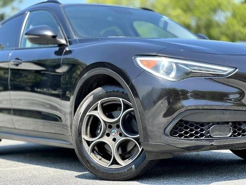 2018 Alfa Romeo Stelvio Sport