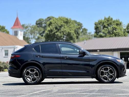 2018 Alfa Romeo Stelvio Sport